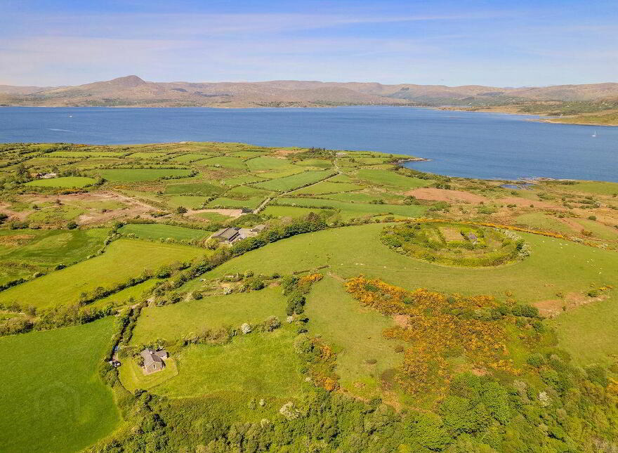 Whiddy Island, Bantry, P75EF25