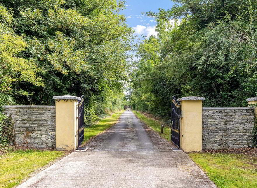 Friarspark House, On Approx, 17.9 Hec (44 Acres), Friarspark, Laracor, C15A0C5