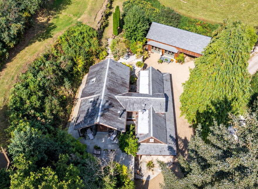 Rowan Lodge, Kilcashel, Avoca, Y14RR24