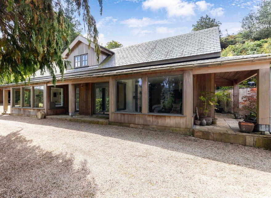 Rowan Lodge, Kilcashel, Avoca, Y14RR24