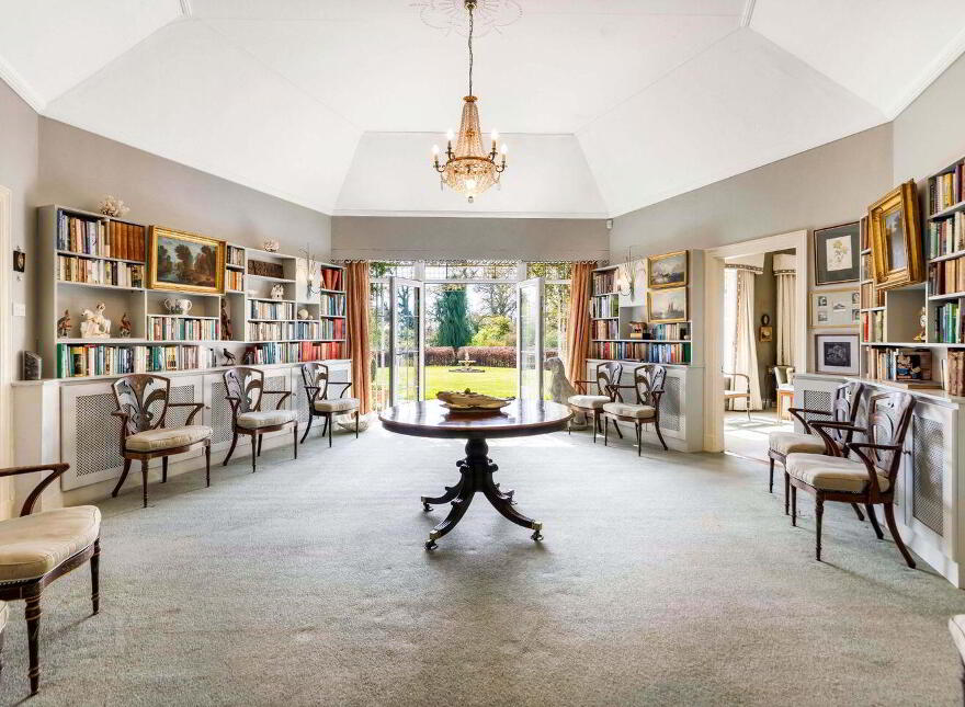 Arlonstown House, On Approx, 3.94 Hec (9, 75 Acres), Swainstown, Kilmessan, C15XY26