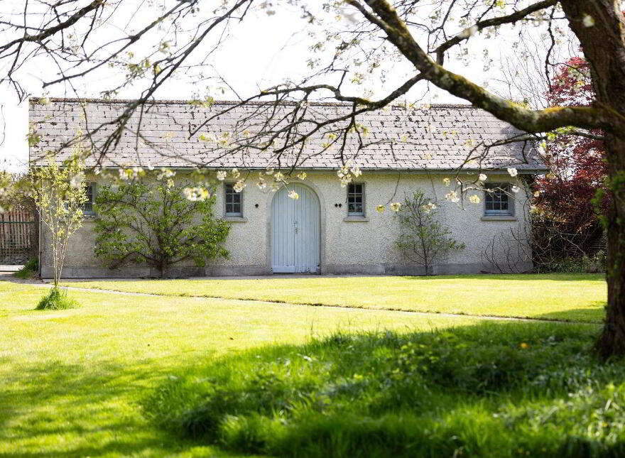 Arlonstown House, On Approx, 3.94 Hec (9, 75 Acres), Swainstown, Kilmessan, C15XY26