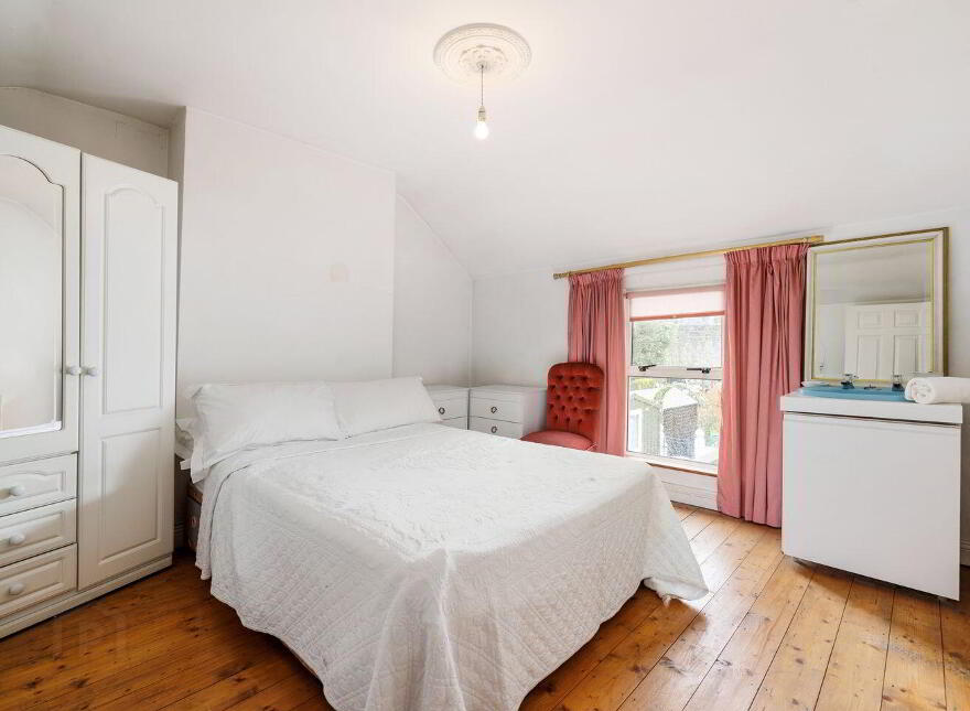 1 Barrow Street, Off Grand Canal Street, Dublin 4, D04R8X0