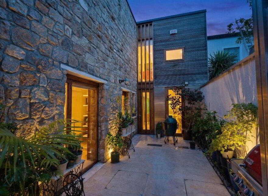 44 Raglan Lane, Ballsbridge, Ballsbridge, D04Y7Y3
