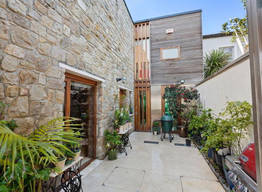 44 Raglan Lane, Ballsbridge, Ballsbridge, D04Y7Y3