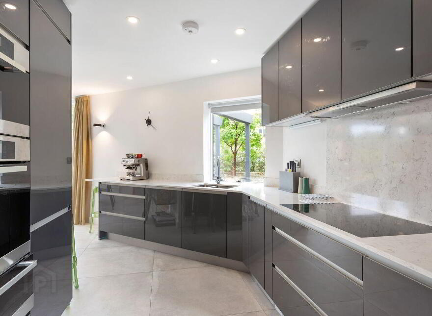 4 Zardoz Court, Anglesea Road, Ballsbridge, Ballsbridge, D04P6N2
