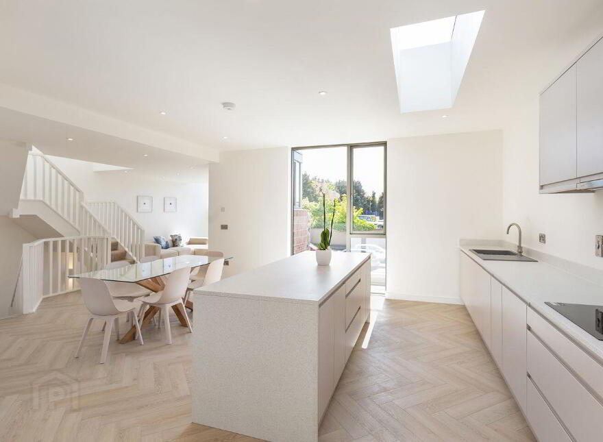Belville Mews, 4 Stillorgan Road, Donnybrook, Donnybrook, D04P8W6