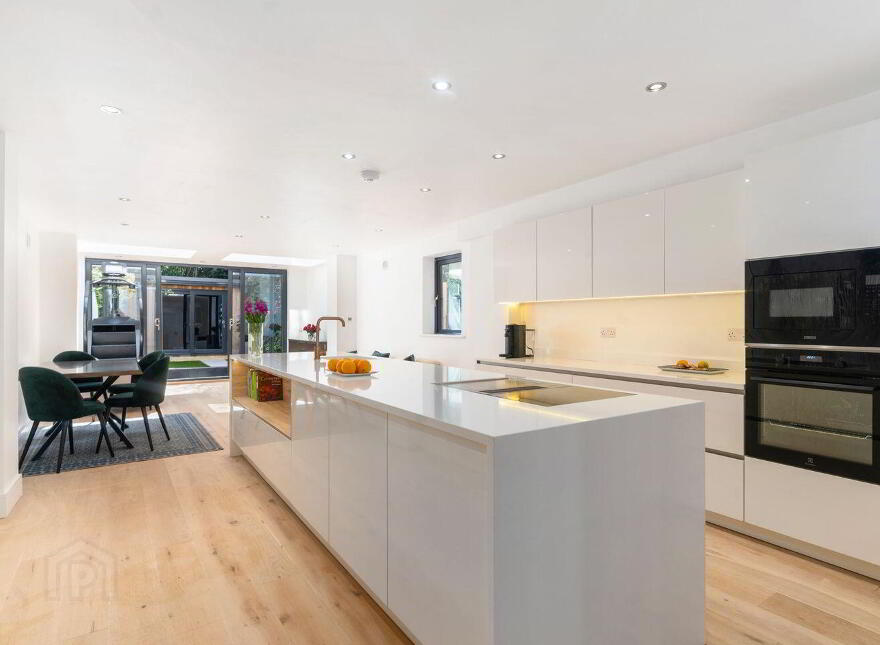 93 Waterloo Lane, Ballsbridge, Ballsbridge, D04C4A3