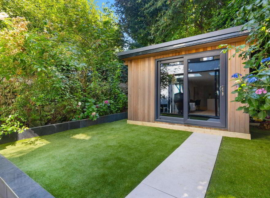 93 Waterloo Lane, Ballsbridge, Ballsbridge, D04C4A3