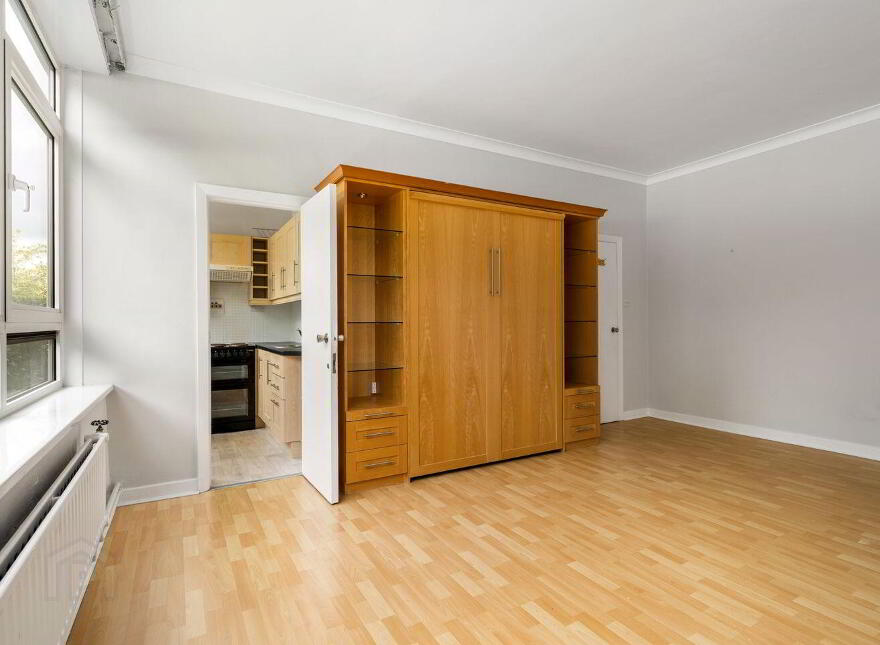 No, 1 St. Ann's Apartments, Ailesbury Road,, Ballsbridge, Ballsbridge, D04FP62