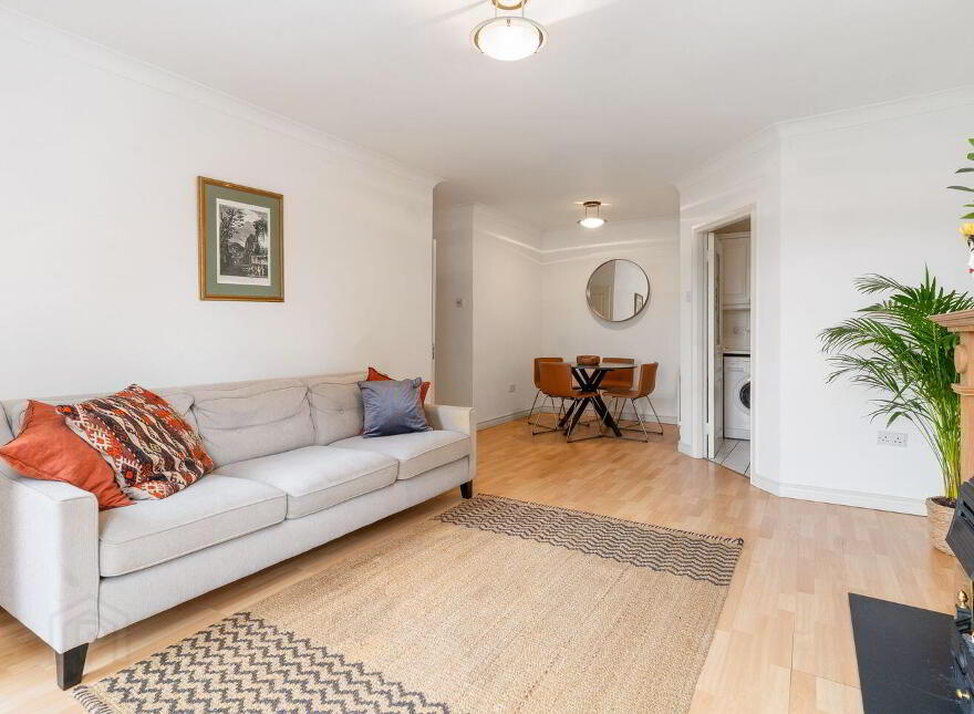 75 The Eglinton, Donnybrook Castle, Donnybrook, Donnybrook, D04PE83