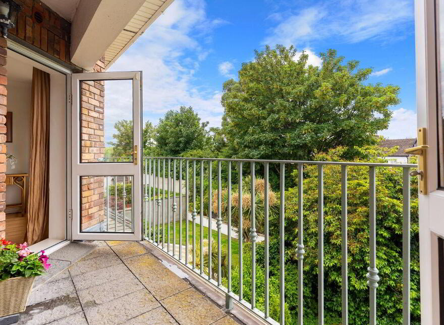 75 The Eglinton, Donnybrook Castle, Donnybrook, Donnybrook, D04PE83