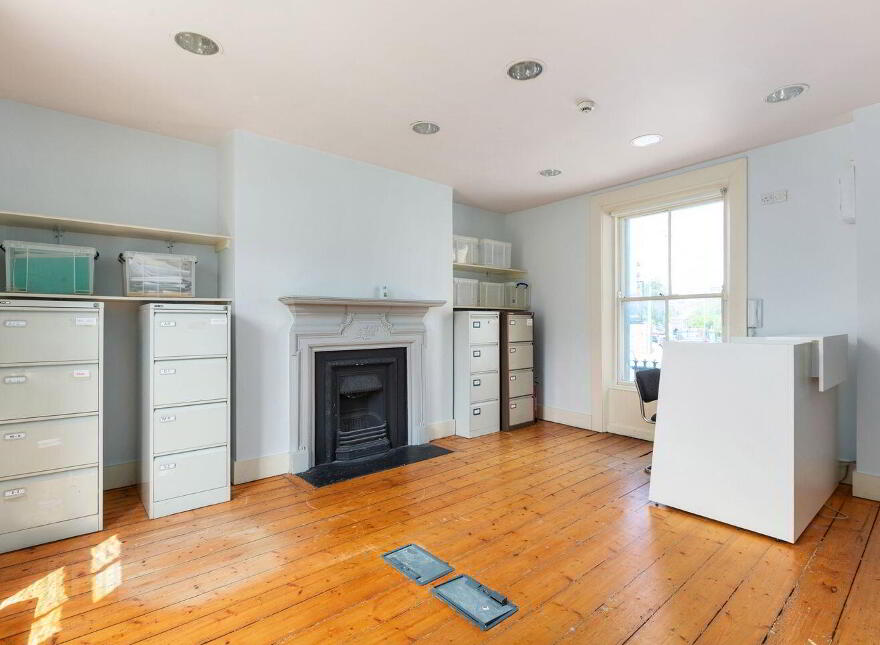 13 Lower Grand Canal Street, Dublin 2, D02T268