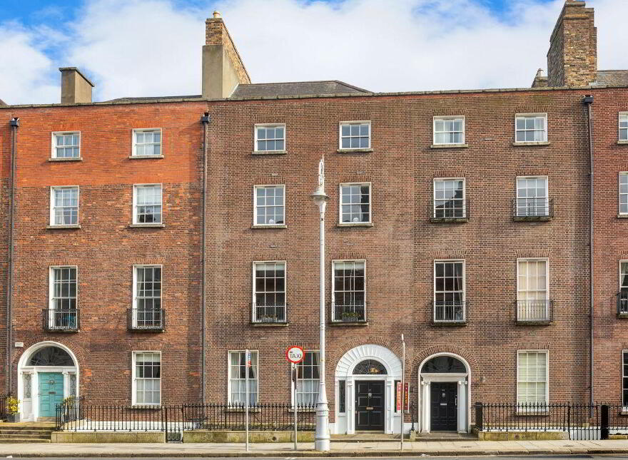 24 Dunloe Hall, 27 Merrion Street Upper, Dublin 2, D02EK51