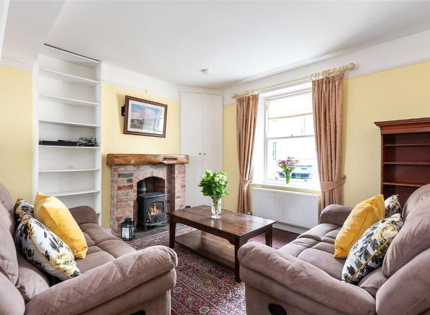 3 Emerald Cottages, Off Grand Canal Street, Dublin 4, D04Y3C9