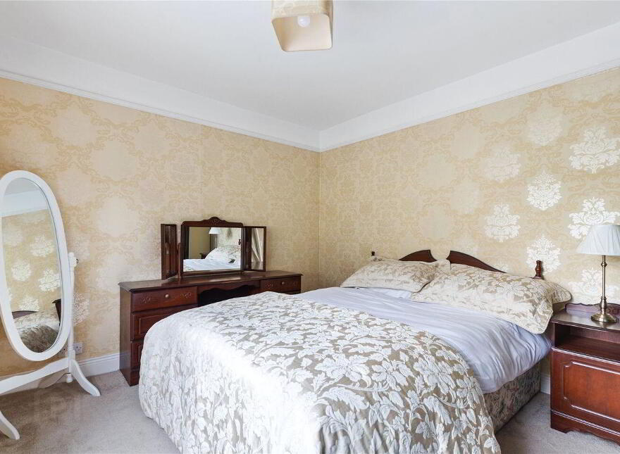 3 Emerald Cottages, Off Grand Canal Street, Dublin 4, D04Y3C9