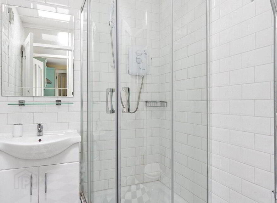 3 Emerald Cottages, Off Grand Canal Street, Dublin 4, D04Y3C9