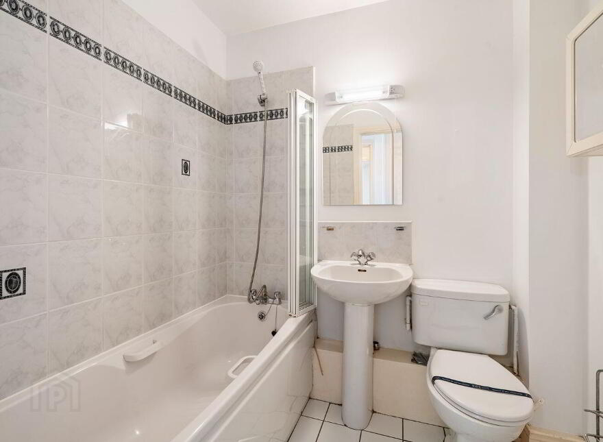 125 Pembroke Square, The Berkeley Block, Ballsbridge, Ballsbridge, D04KV29