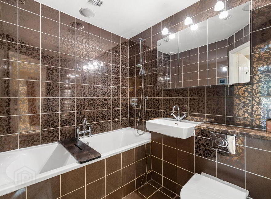 Ballsbridge Wood, Ballsbridge, Ballsbridge, D04TH77