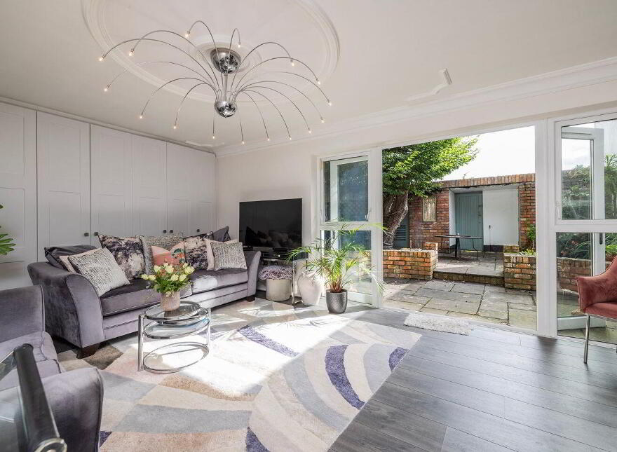 73 Pembroke Lane, Ballsbridge, Ballsbridge, D04K061
