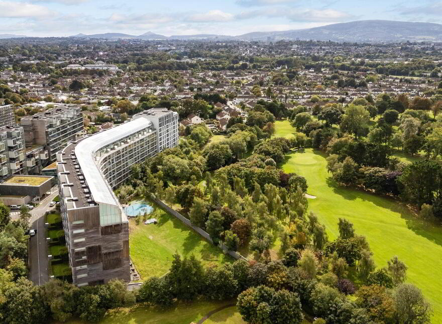 Penthouse, 177 The Links, Elmpark Green, Merrion Road, Dublin 4, D04FW21 photo