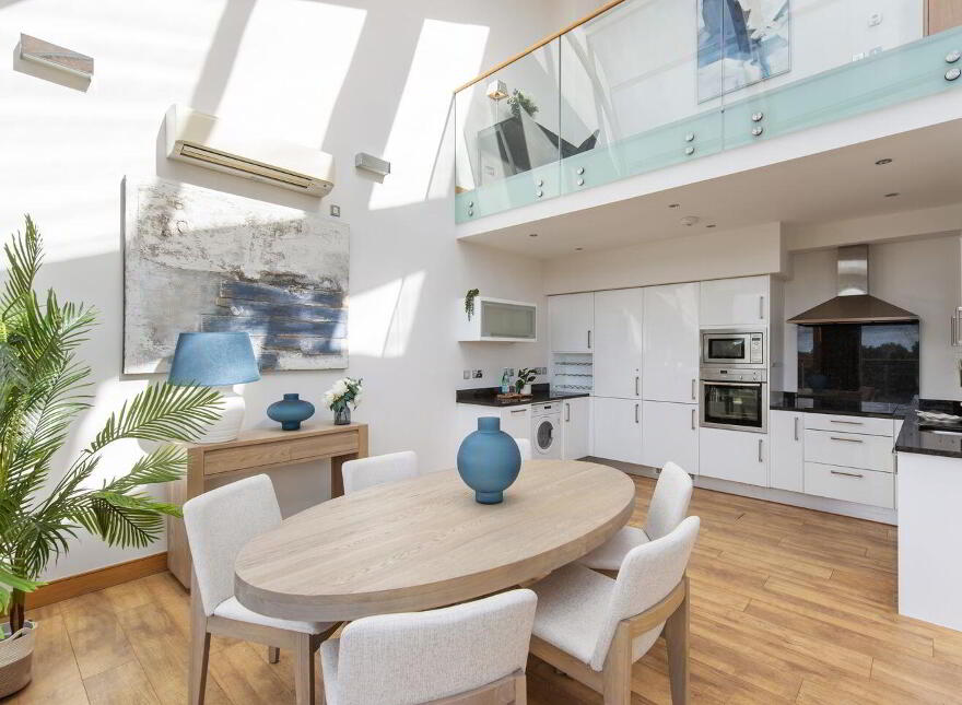 Penthouse, 177 The Links, Elmpark Green, Merrion Road, Dublin 4, D04FW21