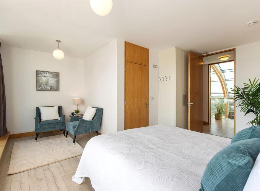 Penthouse, 177 The Links, Elmpark Green, Merrion Road, Dublin 4, D04FW21