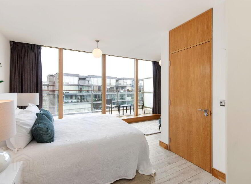 Penthouse, 177 The Links, Elmpark Green, Merrion Road, Dublin 4, D04FW21