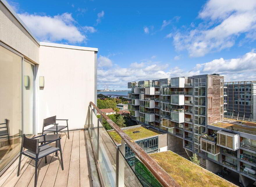 Penthouse, 177 The Links, Elmpark Green, Merrion Road, Dublin 4, D04FW21