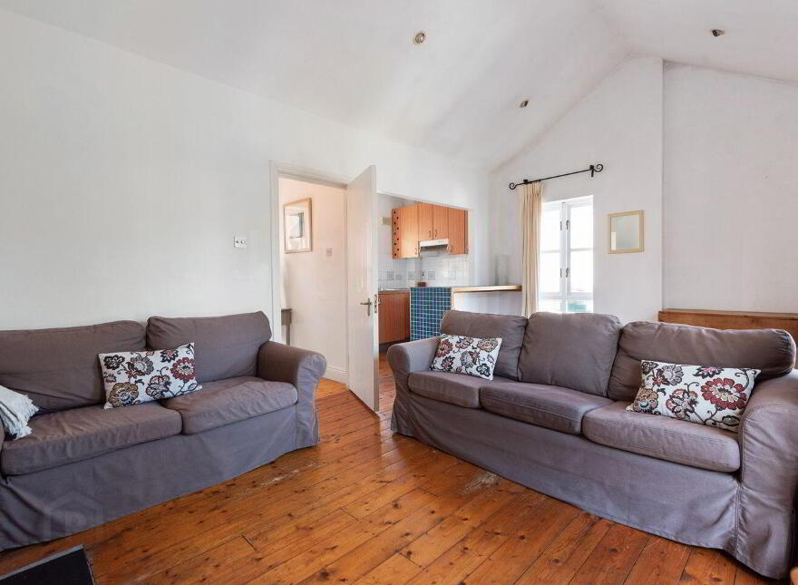 32 Haddington Square, Haddington Road, Ballsbridge, Ballsbridge, D04C2V3