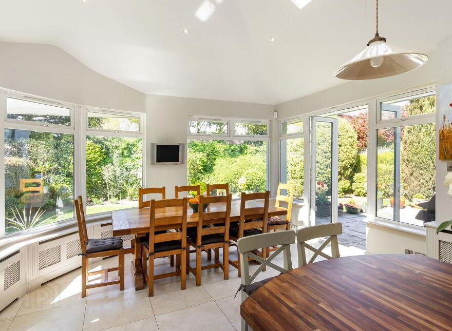 Castlemoyle, Leopardstown Road, Foxrock, Foxrock, D18K4H3