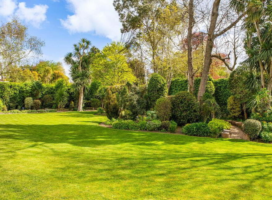 Castlemoyle, Leopardstown Road, Foxrock, Foxrock, D18K4H3