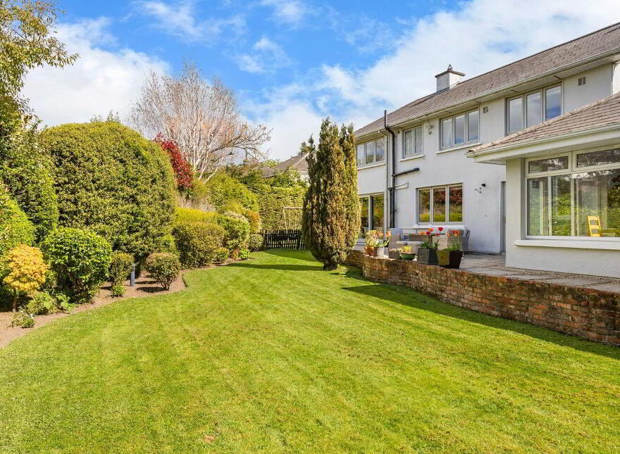 Castlemoyle, Leopardstown Road, Foxrock, Foxrock, D18K4H3
