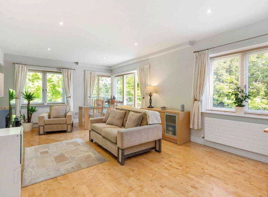9 Sefton Hall, Kelston, Foxrock, Foxrock, D18H312