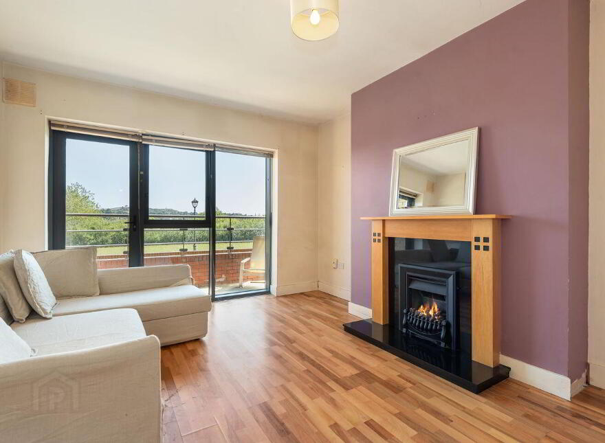 108 East Courtyard, Tullyvale, Cabinteely, Cabinteely, D18RR80