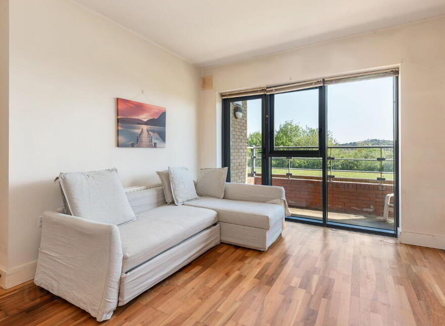 108 East Courtyard, Tullyvale, Cabinteely, Cabinteely, D18RR80