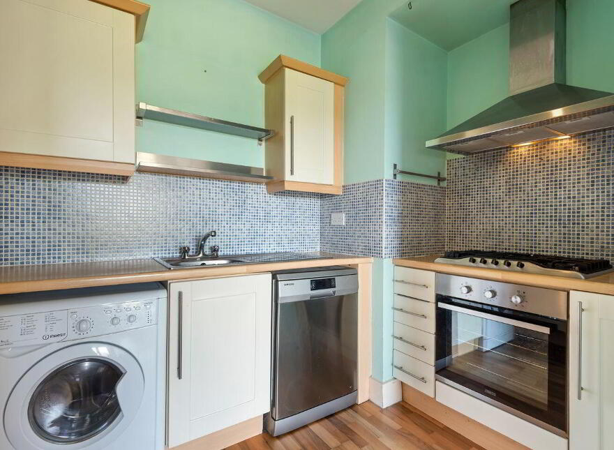 108 East Courtyard, Tullyvale, Cabinteely, Cabinteely, D18RR80