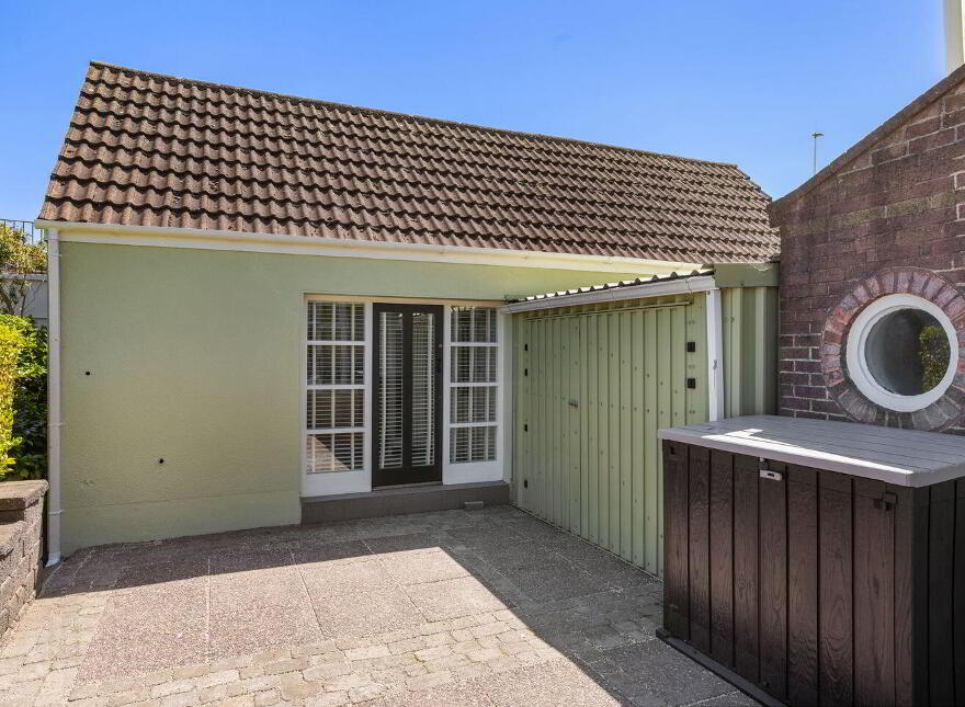 Stanmore, Stillorgan Road, Foxrock, Foxrock, D18T9N4