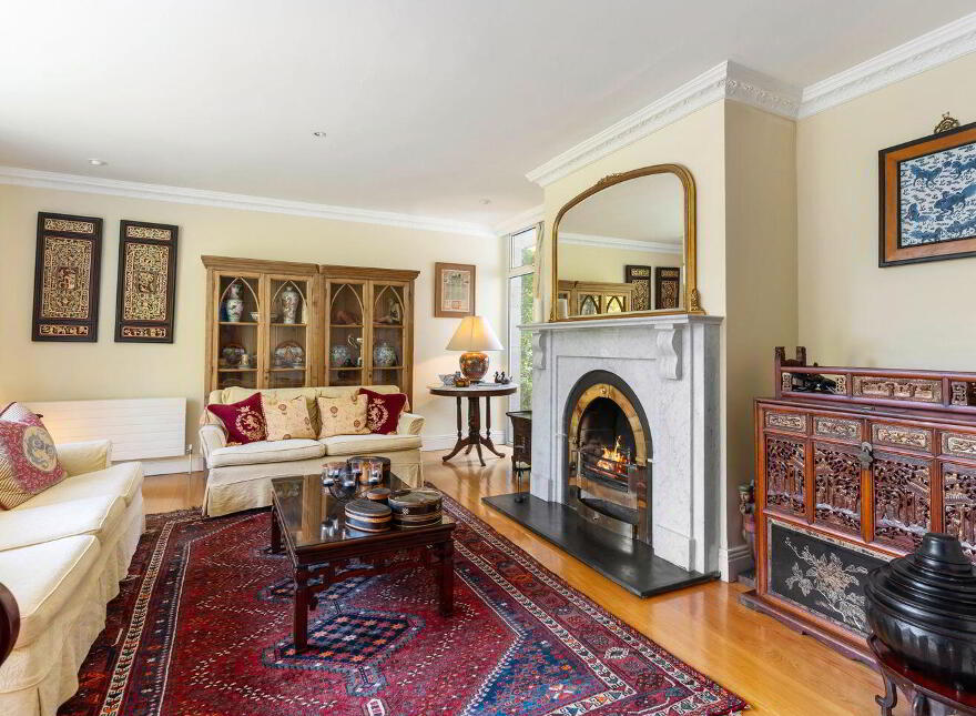 Woodview, Gordon Avenue, Dublin 18, D18N7Y0