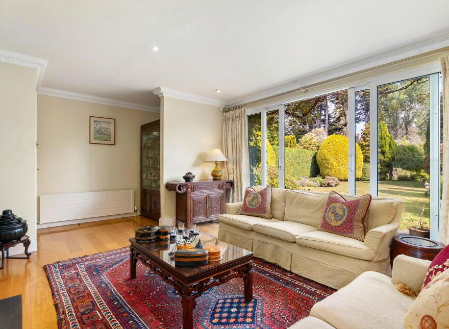 Woodview, Gordon Avenue, Dublin 18, D18N7Y0