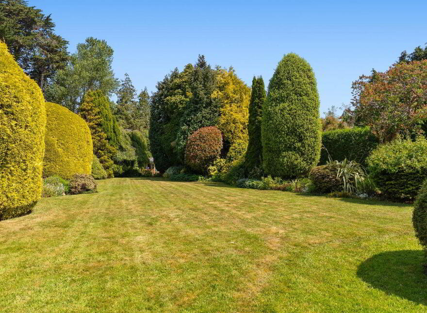 Woodview, Gordon Avenue, Dublin 18, D18N7Y0