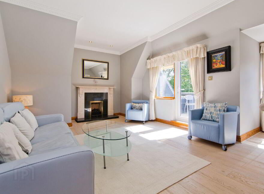 16 Westminster Hall, Westminster Road, Dublin 18, D18DH74