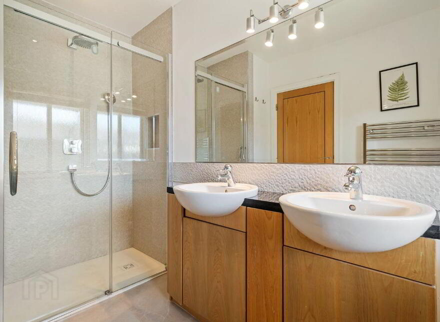 27 Cairnfort, Stepaside, Stepaside, D18K768