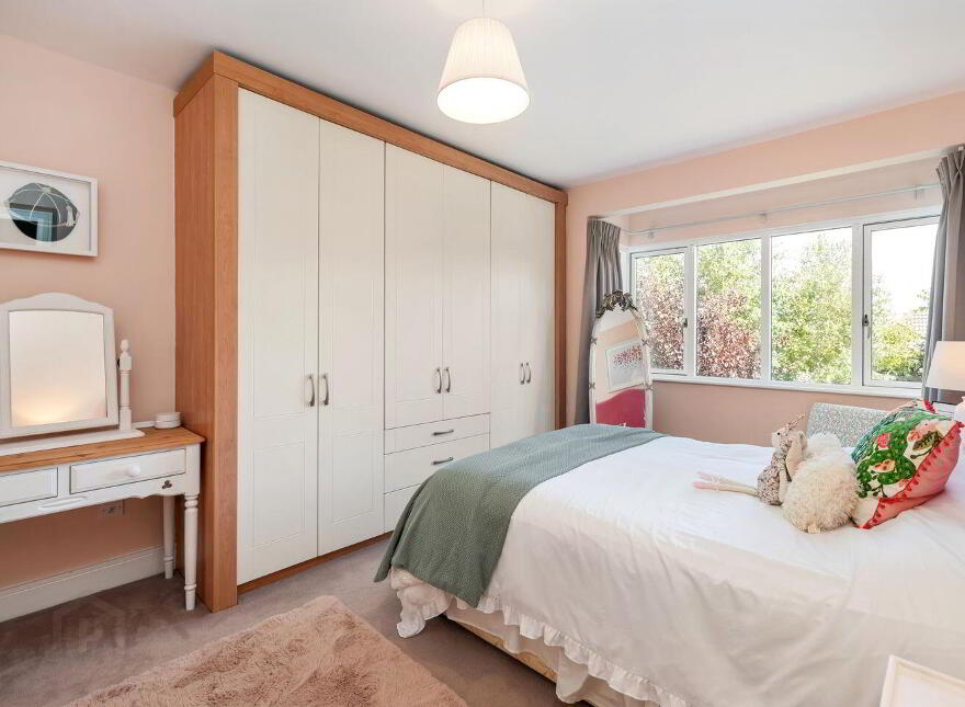 27 Cairnfort, Stepaside, Stepaside, D18K768