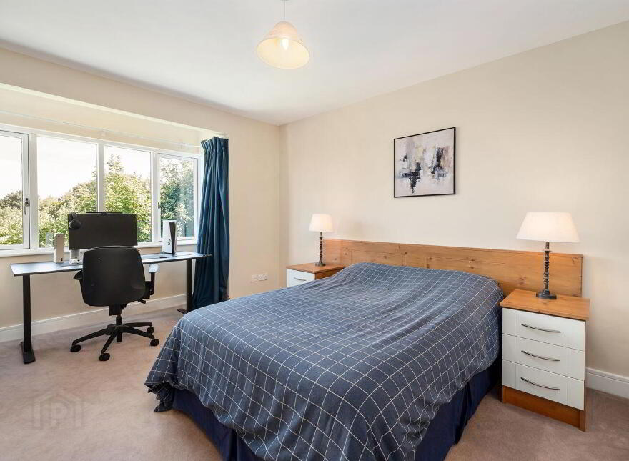 27 Cairnfort, Stepaside, Stepaside, D18K768