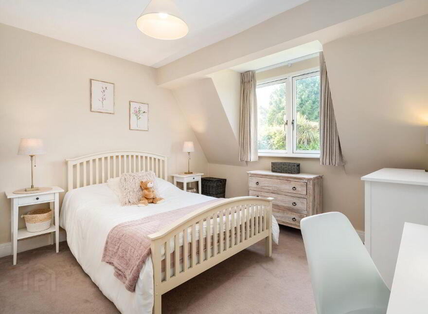27 Cairnfort, Stepaside, Stepaside, D18K768