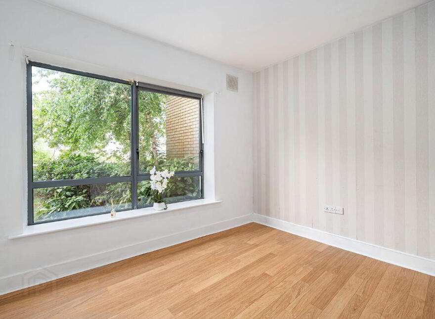 33 The Oval, Tullyvale, Cabinteely, Cabinteely, D18WC04