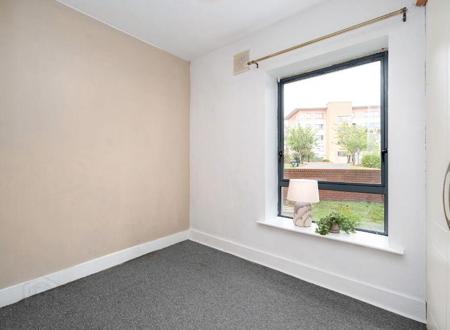 33 The Oval, Tullyvale, Cabinteely, Cabinteely, D18WC04