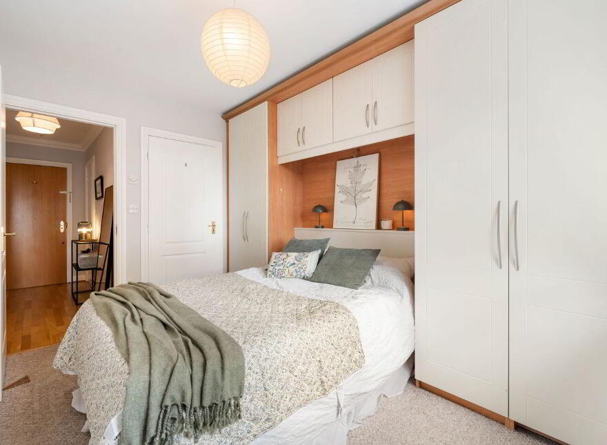 118 Kerrymount, Kilgobbin Wood, Castle Court, Dublin 18, D18H368
