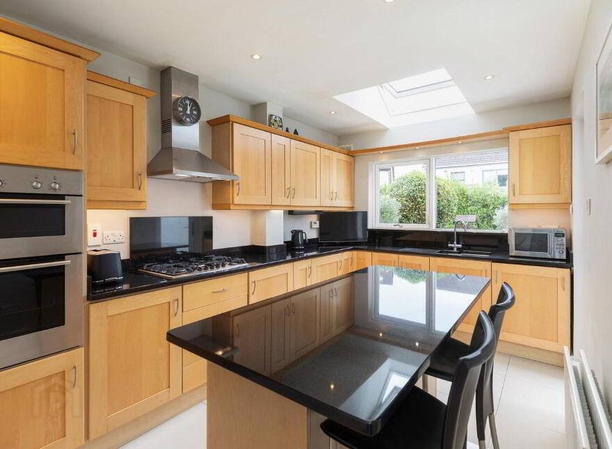 22 Glencairn Crescent, The Gallops, Leopardstown, Leopardstown, D18V6W6